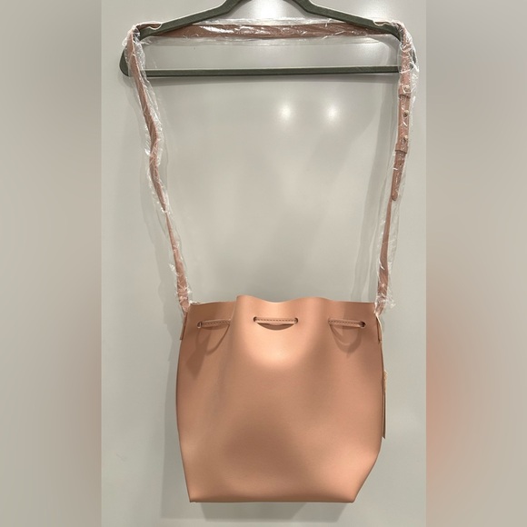 New Kayla+Ava Pink Vegan Leather Bucket Bag - Picture 2 of 2